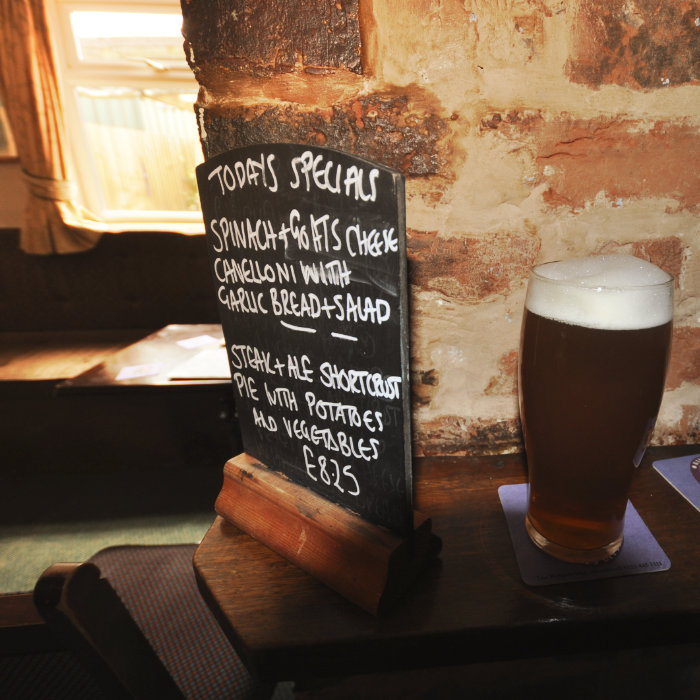 The Weighbridge Real Ale Pub Alvechurch 2 The Weighbridge Real Ale Pub Alvechurch 2